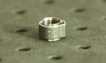 Opaska zaciskowa z wewnętrznym pierścieniem (wkładką) 5,9-7mm szer.6,4mm, nr ref. 7,5