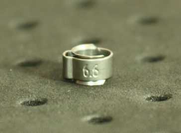 Opaska zaciskowa z wewnętrznym pierścieniem (wkładką) 5,2-6,2mm szer.5,5mm, nr ref. 6.6